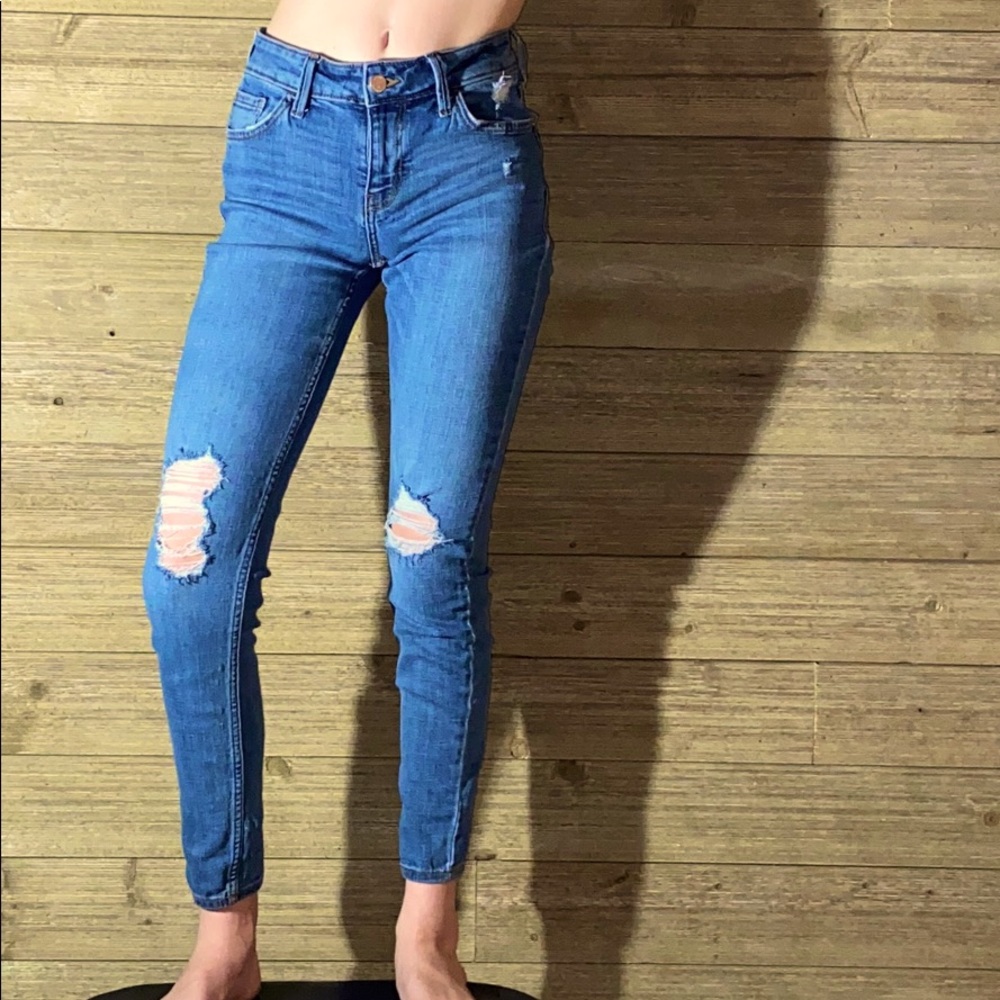 Old Navy Rockstar Ripped Jeans Sz 24